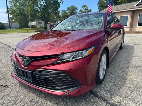 Used 2019 Toyota Camry LE image 7