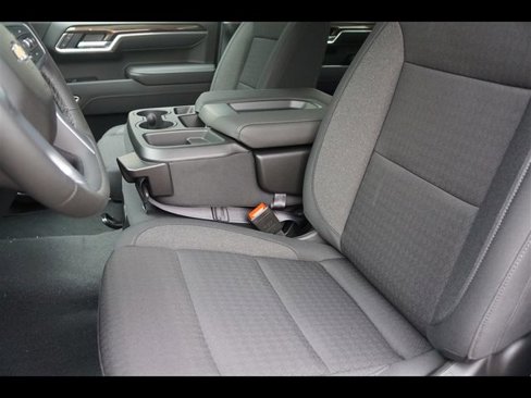 New 2026 Chevrolet Silverado 1500 LT image 3