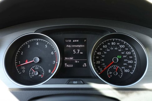 Used 2016 Volkswagen Golf Limited Edition image 26