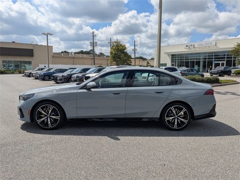 New 2026 BMW 530i w/ M Sport Package image 7