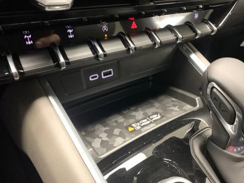 New 2026 Chevrolet Colorado ZR2 w/ Technology Package image 69