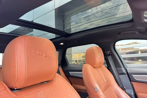 Used 2025 Jaguar F-PACE R-Dynamic S image 18