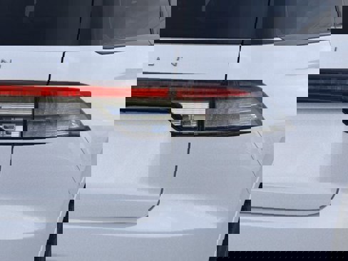 New 2025 Lincoln Aviator AWD w/ Jet Appearance Package image 21