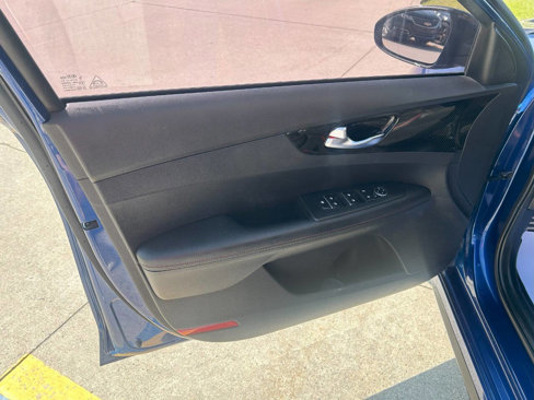 Used 2021 Kia Forte GT image 35
