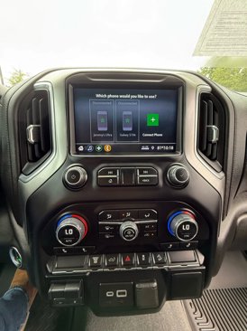 Used 2023 Chevrolet Silverado 2500 LT w/ Convenience Package image 11