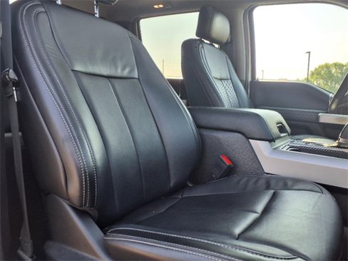 Used 2019 Ford F150 Lariat image 14