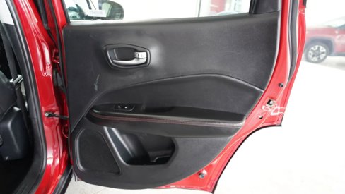 Used 2018 Jeep Compass Trailhawk image 27