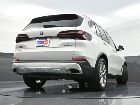 Used 2024 BMW X5 xDrive40i w/ Premium Package image 32