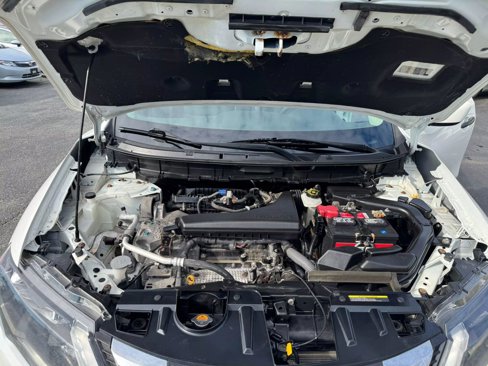 Used 2017 Nissan Rogue S image 13