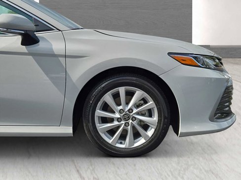 Used 2024 Toyota Camry LE image 29