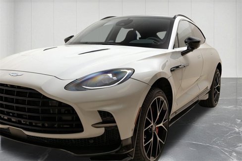 New 2025 Aston Martin DBX 707 image 4