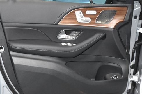 New 2026 Mercedes-Benz GLE 450 4MATIC image 3
