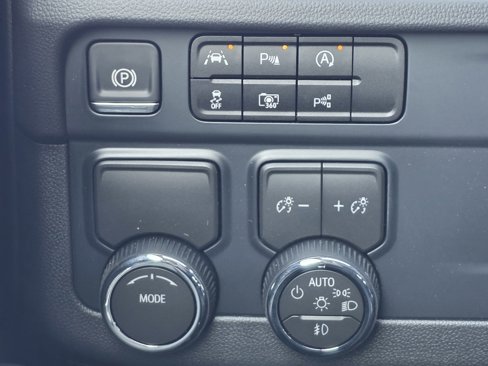 New 2026 Chevrolet Tahoe Premier w/ LPO, Get Active Package image 33
