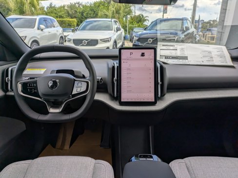 New 2025 Volvo EX30 Ultra w/ Protection Package Premier image 16