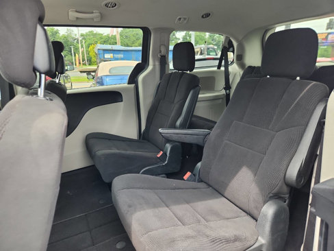 Used 2014 Dodge Grand Caravan SE w/ Quick Order Package 29E SE image 9