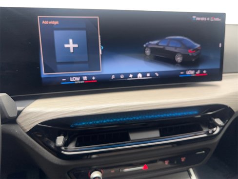 Used 2025 BMW 330i Sedan image 61