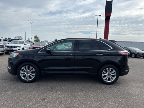 Used 2022 Ford Edge Titanium w/ Equipment Group 301A image 2