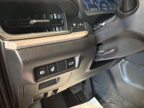 Used 2024 Toyota Grand Highlander XLE image 34