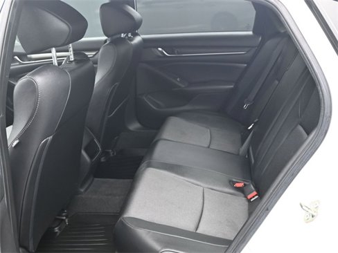 Used 2020 Honda Accord Sport image 14