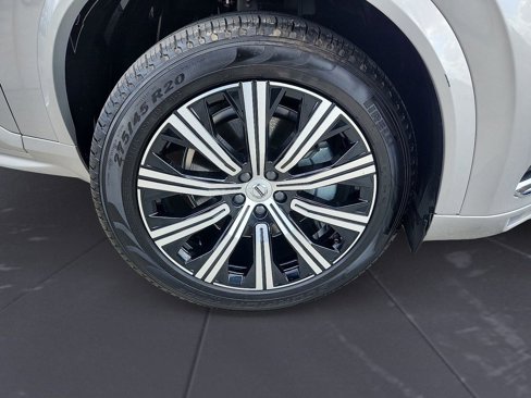 Certified 2025 Volvo XC90 B5 Core image 29
