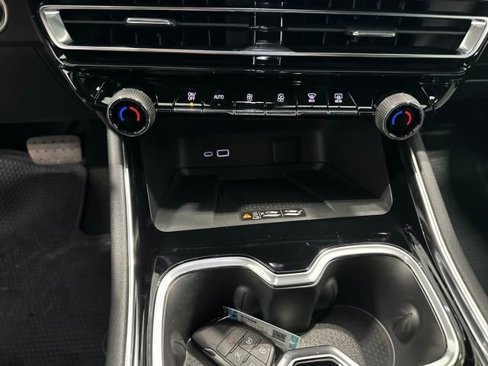 New 2026 Chevrolet Traverse LT w/ Driver Confidence Package image 16