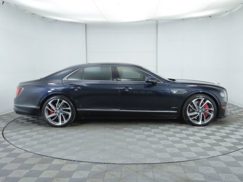 New 2025 Bentley Flying Spur Plug-In Hybrid image 4