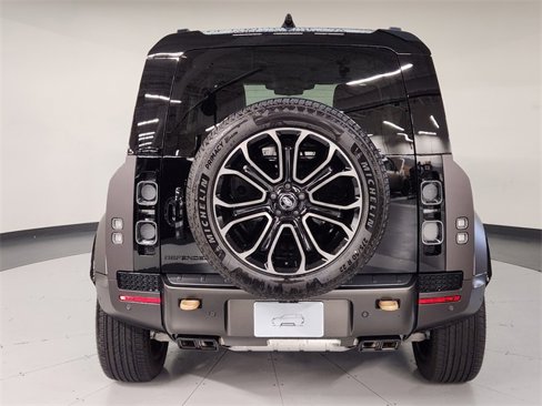 New 2025 Land Rover Defender 110 image 10