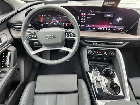 New 2025 Audi Q5 Prestige image 24
