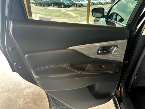 Used 2016 Nissan Murano SV image 36