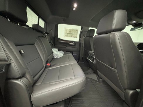 New 2025 GMC Sierra 1500 SLT w/ SLT Premium Package image 40