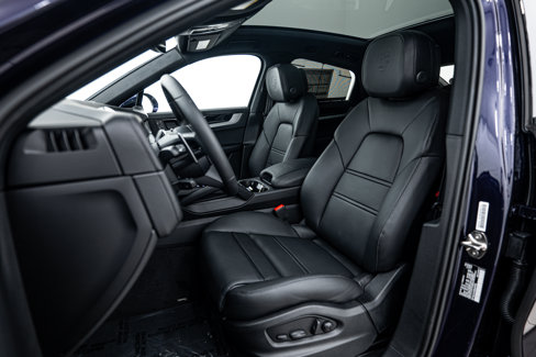 New 2025 Porsche Cayenne S image 5