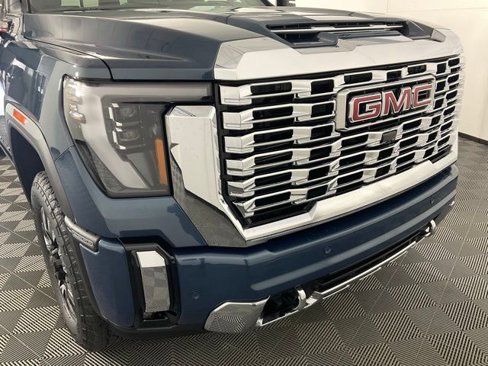 New 2026 GMC Sierra 2500 Denali w/ Denali Reserve Package image 10