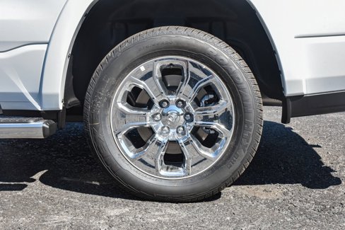 New 2026 RAM 1500 4x4 Crew Cab image 19