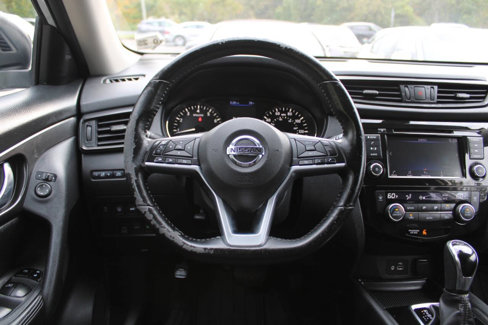 Used 2020 Nissan Rogue SV image 35
