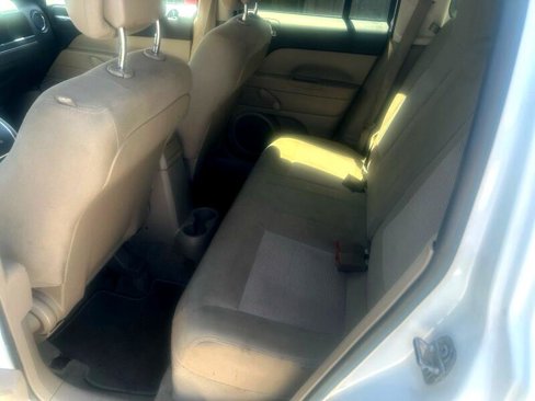 Used 2016 Jeep Patriot Sport image 7