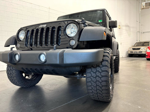 Used 2015 Jeep Wrangler Sport w/ Connectivity Group image 3