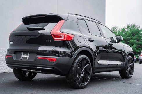 New 2026 Volvo XC40 B5 Ultra w/ Protection Package Premier image 4