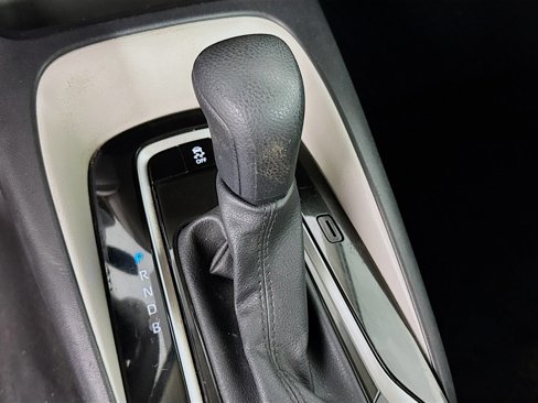 Used 2025 Toyota Corolla LE image 19