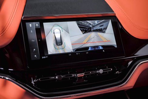 New 2025 Aston Martin DBX 707 image 23