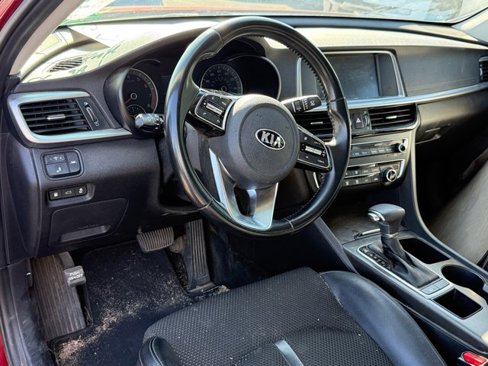 Certified 2019 Kia Optima S image 8