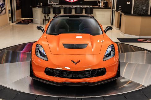 Used 2019 Chevrolet Corvette Z06 w/ Z07 Performance Package image 9