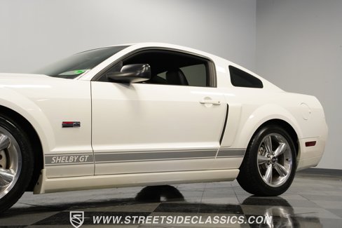 Used 2007 Ford Mustang GT image 22