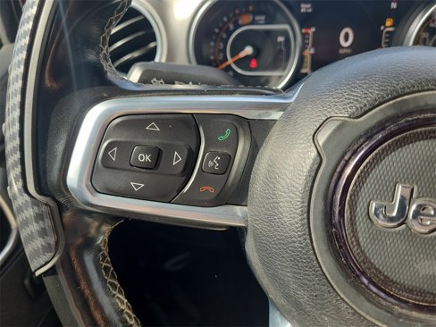 Used 2020 Jeep Wrangler Unlimited Sahara image 29