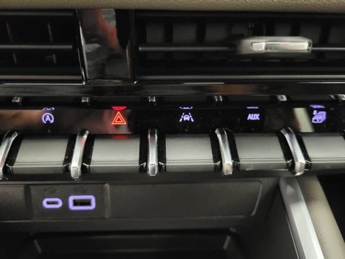 New 2025 Chevrolet Colorado ZR2 w/ Technology Package image 10