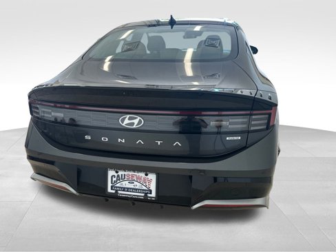 Used 2024 Hyundai Sonata Limited image 31
