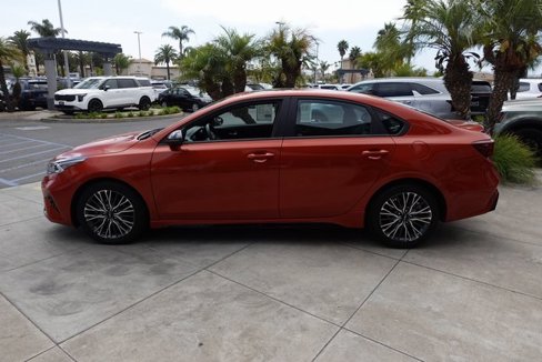 Used 2024 Kia Forte GT-Line w/ GT-Line Premium Package image 8