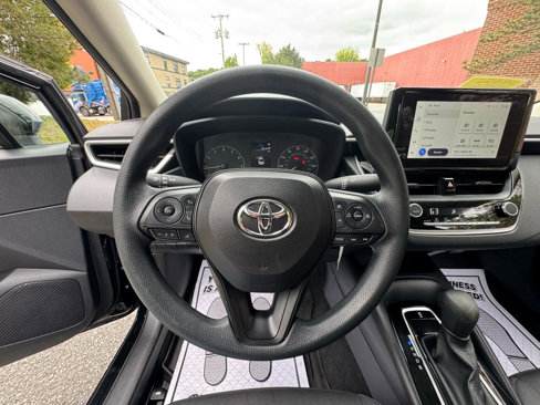 Used 2023 Toyota Corolla LE image 19