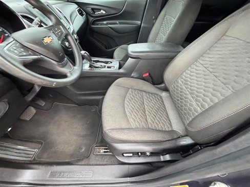 Used 2018 Chevrolet Equinox LT image 12