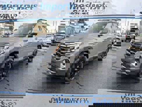 New 2026 Volkswagen Atlas SE image 1