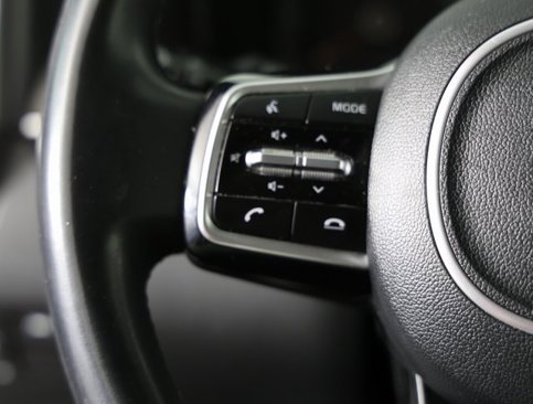 Used 2022 Kia Sorento S image 16
